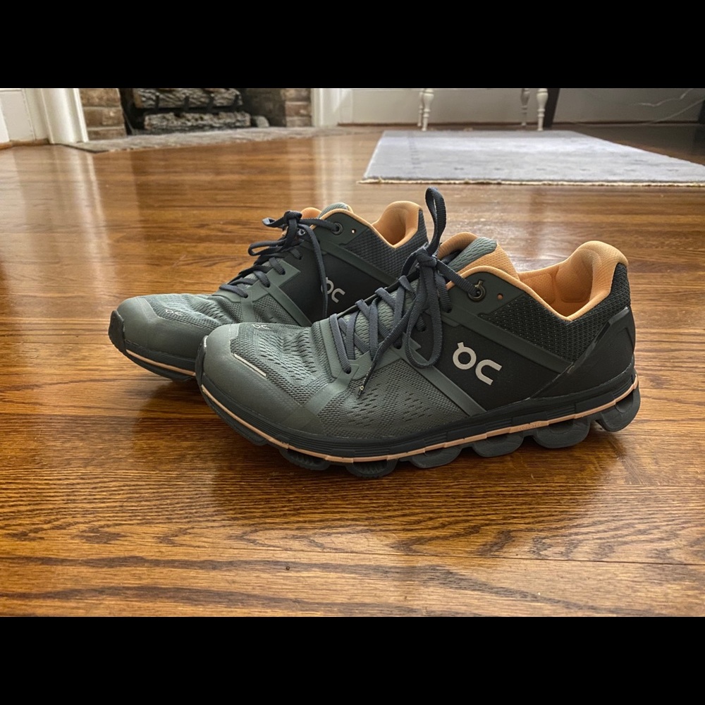 On Cloudace Sneaker